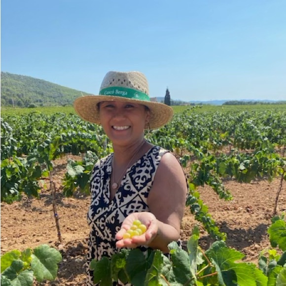 Meet your Posher, Rachel - Picture 2 of 3